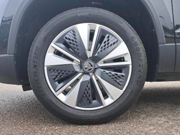 SPOTICAR Skoda Karoq 1.5 Tsi Act Se Drive Euro 6 (s/s) 5dr Used Car - Suv Petrol Black - Telford - 1200579347_5