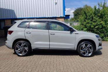 SPOTICAR Skoda Karoq 1.5 Tsi Act Sportline Euro 6 (s/s) 5dr Used Car - Suv Petrol Grey - Fareham - 1200596736_2