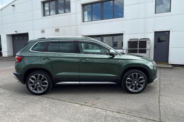 SPOTICAR Skoda Karoq 2.0 Tdi Scout Dsg 4wd Euro 6 (s/s) 5dr Used Car - Suv Diesel Green - Exeter - 1200611490_2
