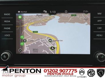 SPOTICAR Skoda Karoq 2.0 Tdi Se L Dsg Euro 6 (s/s) 5dr Used Car - Suv Diesel White - Poole - 1200638670_2
