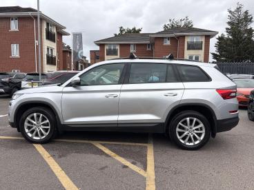 SPOTICAR Skoda Kodiaq 1.5 Tsi Act Se Dsg Euro 6 (s/s) 5dr (7 Seat) Used Car - Suv Petrol Silver - Romford - 1200540146_4