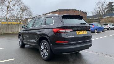 SPOTICAR Skoda Kodiaq 1.5 Tsi Act Se L Executive Dsg Euro 6 (s/s) 5dr (7 Used Car - Suv Petrol Black - Walton On Thames - 1200575221_5