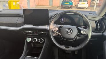 SPOTICAR Skoda Kodiaq 2.0 Tdi Se Dsg Euro 6 (s/s) 5dr (7 Seat) Used Car - Suv Diesel Black - Liverpool - 1200586545_4