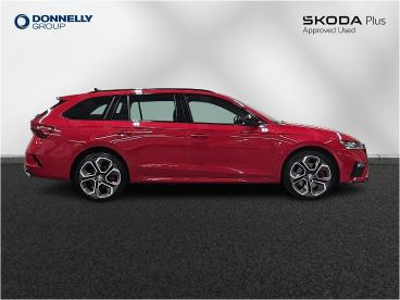 SPOTICAR Skoda Octavia 1.4 Tsi Iv 13kwh Vrs Dsg Euro 6 (s/s) 5dr Used Car - Estate Plug-in Hybrid Red - Dungannon - 1200549150_4