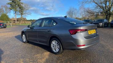 SPOTICAR Skoda Octavia 2.0 Tdi Se Technology Euro 6 (s/s) 5dr Used Car - Saloon Diesel Grey - Hatfield - 1200577116_5