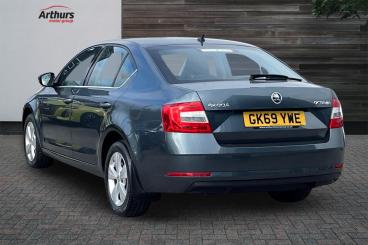 SPOTICAR Skoda Octavia 1.6 Tdi Scr Se Technology Dsg Euro 6 (s/s) 5dr Used Car - Saloon Diesel Grey - Wrexham - 1200589849_5
