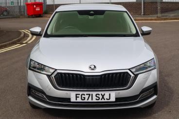 SPOTICAR Skoda Octavia 1.5 Tsi Act Se L Euro 6 (s/s) 5dr Used Car - Saloon Petrol Silver - Bromsgrove - 1200594433_3