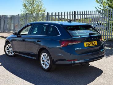 SPOTICAR Skoda Octavia 1.5 Tsi E-tec Mhev Se L Dsg Euro 6 (s/s) 5dr Used Car - Estate Hybrid Blue - Bromsgrove - 1200597751_2