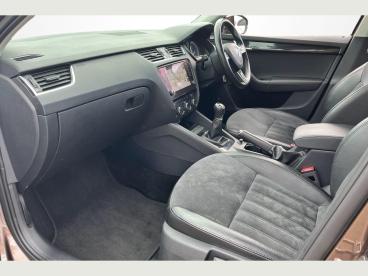 SPOTICAR Skoda Octavia 1.5 Tsi Act Se L Euro 6 (s/s) 5dr Used Car - Saloon Petrol Brown - Uckfield - 1200608331_2