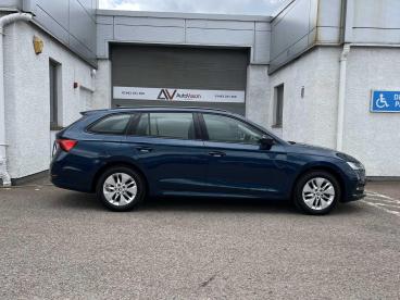 SPOTICAR Skoda Octavia 1.0 Tsi Se Technology Euro 6 (s/s) 5dr Used Car - Estate Petrol Blue - Inverness - 1200609945_3