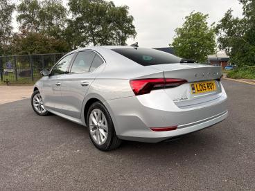 SPOTICAR Skoda Octavia 1.5 Tsi Act Se L First Edition Euro 6 (s/s) 5dr Used Car - Saloon Petrol Silver - Crewe - 1200611665_4