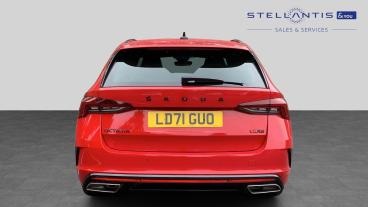 SPOTICAR Skoda Octavia 2.0 Tsi Vrs Dsg Euro 6 (s/s) 5dr Used Car - Estate Petrol Red - Walton On Thames - 1200643781_4