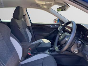 SPOTICAR Skoda Scala 1.5 Tsi Se L Dsg Euro 6 (s/s) 5dr Used Car - Saloon Petrol Blue - Sudbury - 1200552198_3