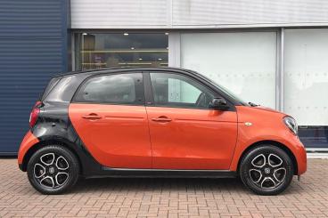 SPOTICAR Smart Forfour 0.9t Prime (premium Plus) Euro 6 (s/s) 5dr Used Car - City Car Petrol Black - Worthing - 1200603435_2