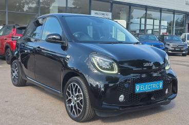 SPOTICAR Smart Forfour 17.6kwh Exclusive Auto 5dr (22kw Charger) Used Car - City Car Electric Black - Torquay - 1200606373_1
