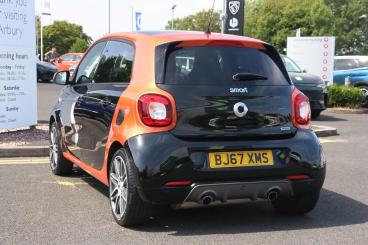 SPOTICAR Smart Forfour 0.9t Brabus (premium) Twinamic Euro 6 (s/s) 5dr Used Car - City Car Petrol Orange - Walsall - 1200623884_4