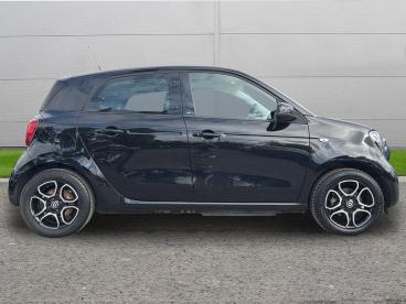 SPOTICAR Smart Forfour Eq 17.6kwh Prime (premium) Auto 5dr (22kw Charger) Used Car - City Car Electric Black - Selby - 1200624118_4