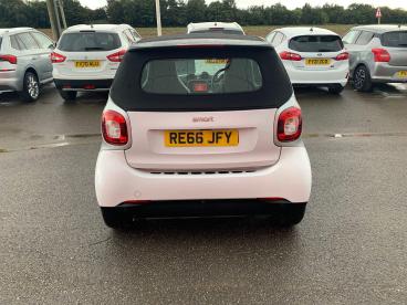 SPOTICAR Smart Fortwo 1.0 Prime (premium) Cabriolet Twinamic Euro 6 (s/s Used Car - City Car Petrol White - Boston - 1200541909_5