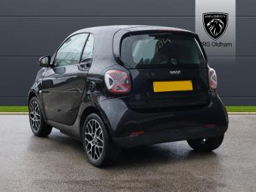 SPOTICAR Smart Fortwo 17.6kwh Prime Exclusive Auto 2dr (22kw Charger) Used Car - City Car Electric Black - Oldham - 1200561581_4