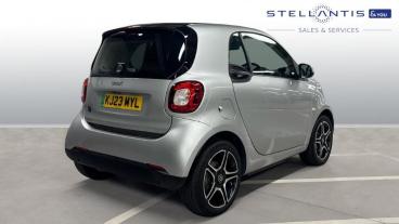SPOTICAR Smart Fortwo 17.6kwh Pulse Premium Auto 2dr (22kw Charger) Used Car - City Car Electric Blue - West London - 1200582266_3