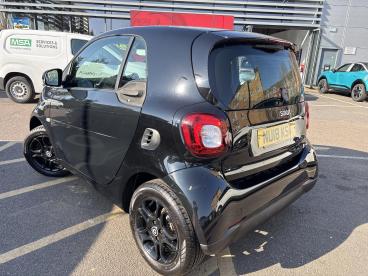 SPOTICAR Smart Fortwo 0.9t Prime Twinamic Euro 6 (s/s) 2dr Used Car - City Car Petrol Black - Romford - 1200587046_5