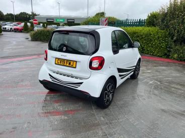 SPOTICAR Smart Fortwo 1.0 Prime (premium) Twinamic Euro 6 (s/s) 2dr Used Car - City Car Petrol White - Bodmin - 1200611488_5