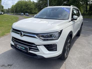 SPOTICAR Ssangyong Korando 1.5 Ultimate Auto Euro 6 (s/s) 5dr Used Car - Suv Petrol White - Swansea - 1200489470_3