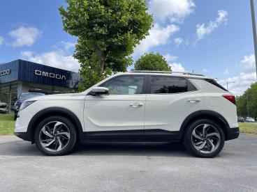 SPOTICAR Ssangyong Korando 1.5 Ultimate Auto Euro 6 (s/s) 5dr Used Car - Suv Petrol White - Swansea - 1200489470_5