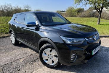 SPOTICAR Ssangyong Korando 61.5kwh Ultimate Auto 5dr Used Car - Suv Electric Black - Bridgend - 1200497148_1