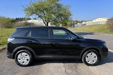SPOTICAR Ssangyong Korando 61.5kwh Ultimate Auto 5dr Used Car - Suv Electric Black - Bridgend - 1200497148_4
