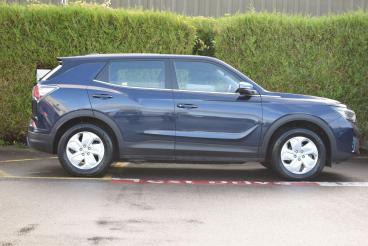 SPOTICAR Ssangyong Korando 61.5kwh Ultimate Auto 5dr Used Car - Suv Electric Blue - Salisbury - 500551523_3