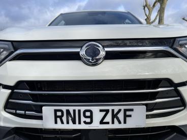 SPOTICAR Ssangyong Korando 1.6d Pioneer Auto 4wd Euro 6 5dr Used Car - Suv Diesel  - Swansea - 1200577956_4