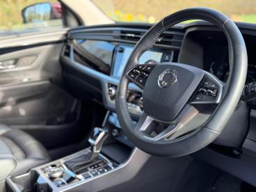 SPOTICAR Ssangyong Korando 1.5 Ultimate Auto Euro 6 (s/s) 5dr Used Car - Suv Petrol Red - Balsall Common - 1200586534_2