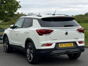 SPOTICAR Ssangyong Korando 1.5 Ultimate Auto Euro 6 (s/s) 5dr Used Car - Suv Petrol White - Balsall Common - 1200602550_4