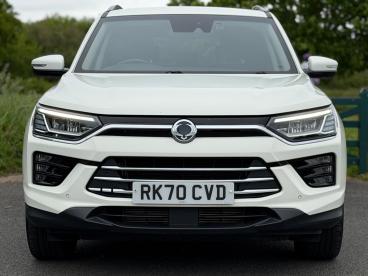 SPOTICAR Ssangyong Korando 1.5 Ultimate Auto Euro 6 (s/s) 5dr Used Car - Suv Petrol White - Balsall Common - 1200602550_5