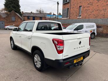 SPOTICAR Ssangyong Musso 2.2d Ex 4wd Euro 6 4dr Used Car - Commercial Vehicle Diesel White - Warwick - 1200498811_2