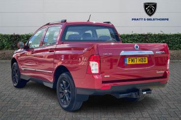 SPOTICAR Ssangyong Musso 2.2d Ex 4wd Euro 6 4dr Used Car - Commercial Vehicle Diesel Red - Newark On Trent - 1200525082_3