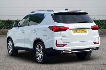 SPOTICAR Ssangyong Rexton 2.2d Ultimate Plus T-tronic 4wd Euro 6 5dr Used Car - Suv Diesel White - Cannock - 1200542410_3