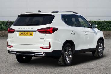 SPOTICAR Ssangyong Rexton 2.2d Ultimate Plus T-tronic 4wd Euro 6 5dr Used Car - Suv Diesel White - Cannock - 1200542410_4