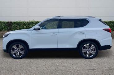 SPOTICAR Ssangyong Rexton 2.2d Ultimate Plus T-tronic 4wd Euro 6 5dr Used Car - Suv Diesel White - Cannock - 1200542410_5