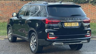 SPOTICAR Ssangyong Rexton 2.2d Ultimate T-tronic 4wd Euro 6 5dr Used Car - Suv Diesel Black - Hemel Hempstead - 1200567839_5