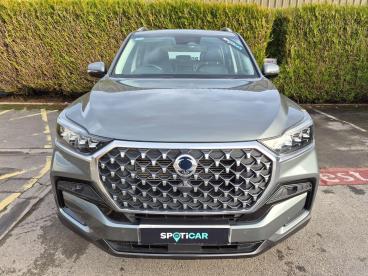 SPOTICAR Ssangyong Rexton 2.2d Ventura T-tronic 4wd Euro 6 5dr Used Car - Suv Diesel Grey - Salisbury - 500569863_2