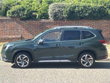 SPOTICAR Subaru Forester 2.0 I E-boxer Xe Premium Lineartronic 4wd Euro 6 ( Used Car - Suv Hybrid Green - Hemel Hempstead - 1200555797_3