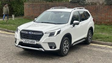 SPOTICAR Subaru Forester 2.0 I E-boxer Xe Lineartronic 4wd Euro 6 (s/s) 5dr Used Car - Suv Hybrid White - Hemel Hempstead - 1200580940_2