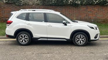 SPOTICAR Subaru Forester 2.0 I E-boxer Xe Lineartronic 4wd Euro 6 (s/s) 5dr Used Car - Suv Hybrid White - Hemel Hempstead - 1200580940_5