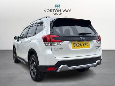 SPOTICAR Subaru Forester 2.0 I E-boxer Xe Premium Lineartronic 4wd Euro 6 ( Used Car - Suv Hybrid White - Letchworth - 1200586202_3
