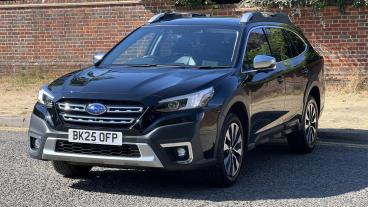 SPOTICAR Subaru Outback 2.5i Touring Lineartronic 4wd Euro 6 (s/s) 5dr Used Car - Suv Petrol Black - Hemel Hempstead - 1200634995_3