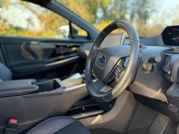 SPOTICAR Subaru Solterra 71.4kwh Touring Auto Awd 5dr Used Car - Suv Electric  - Balsall Common - 1200523680_2