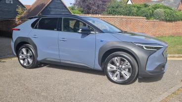 SPOTICAR Subaru Solterra 71.4kwh Touring Auto Awd 5dr Used Car - Suv Electric  - Hemel Hempstead - 1200555805_2