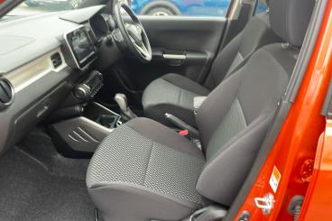 SPOTICAR Suzuki Ignis 1.2 Dualjet Mhev Sz5 Cvt Euro 6 (s/s) 5dr Used Car - City Car Hybrid Orange - Bromley - 1200560184_3